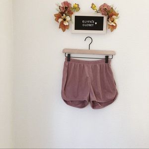 • s o f t p i n k s h o r t s •